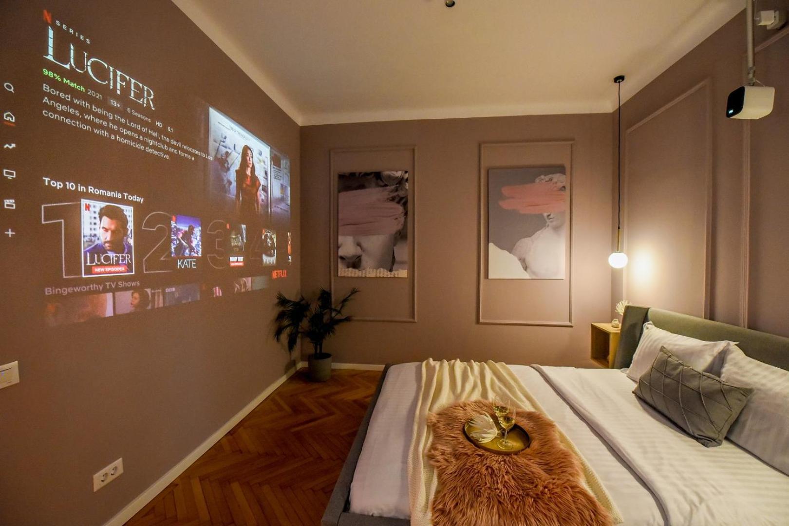 Modern Stay - Central Studios With Wall Projector Near Radisson Bucarest Camera foto